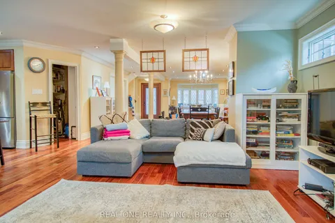 129 Imperial Street, Toronto, ON M5P 1C7