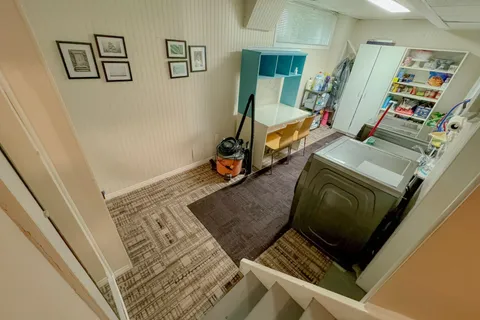 178 Three Valleys Drive, Toronto, ON M3A 3L8