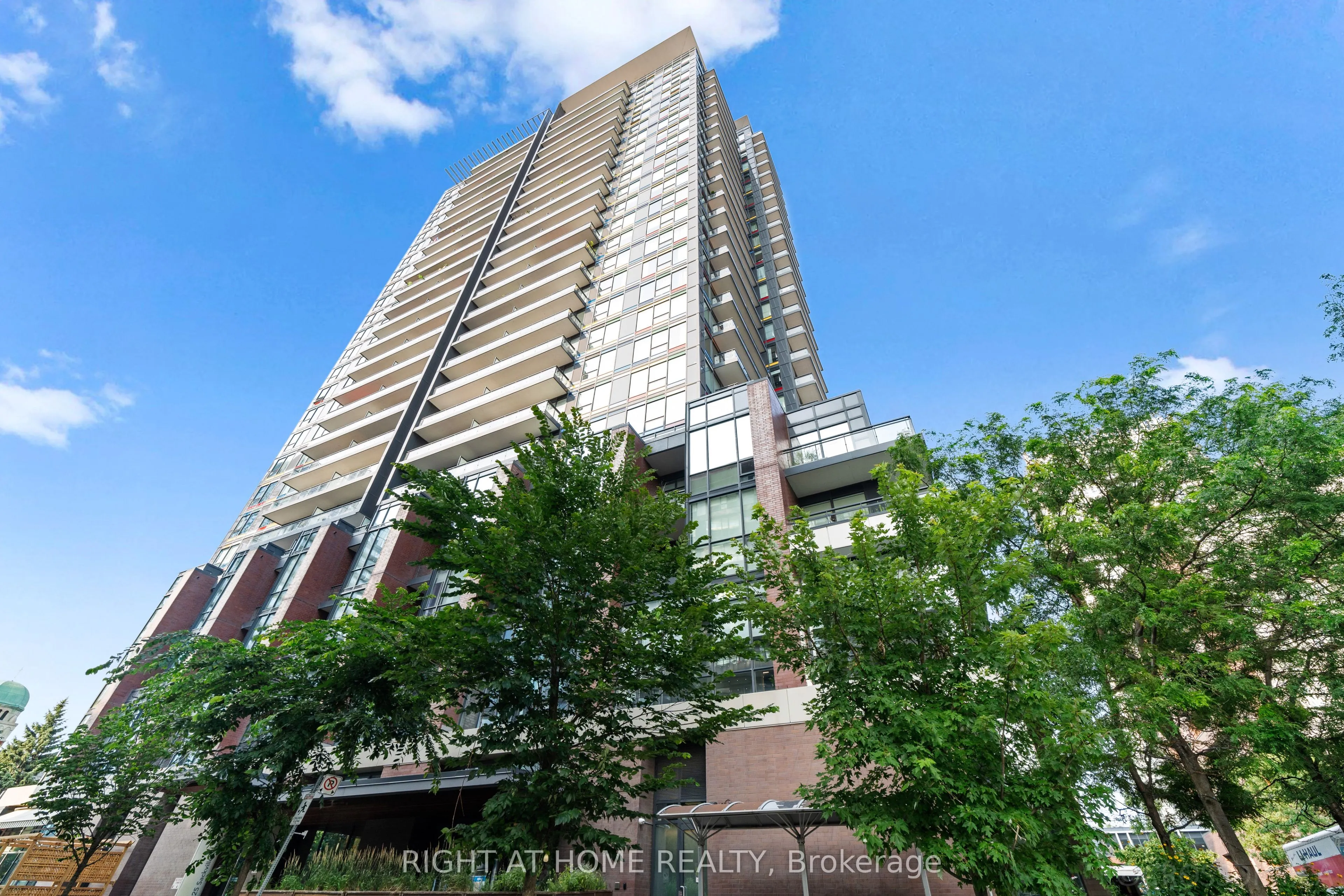 225 Sackville Street, Toronto, ON M5A 0B9