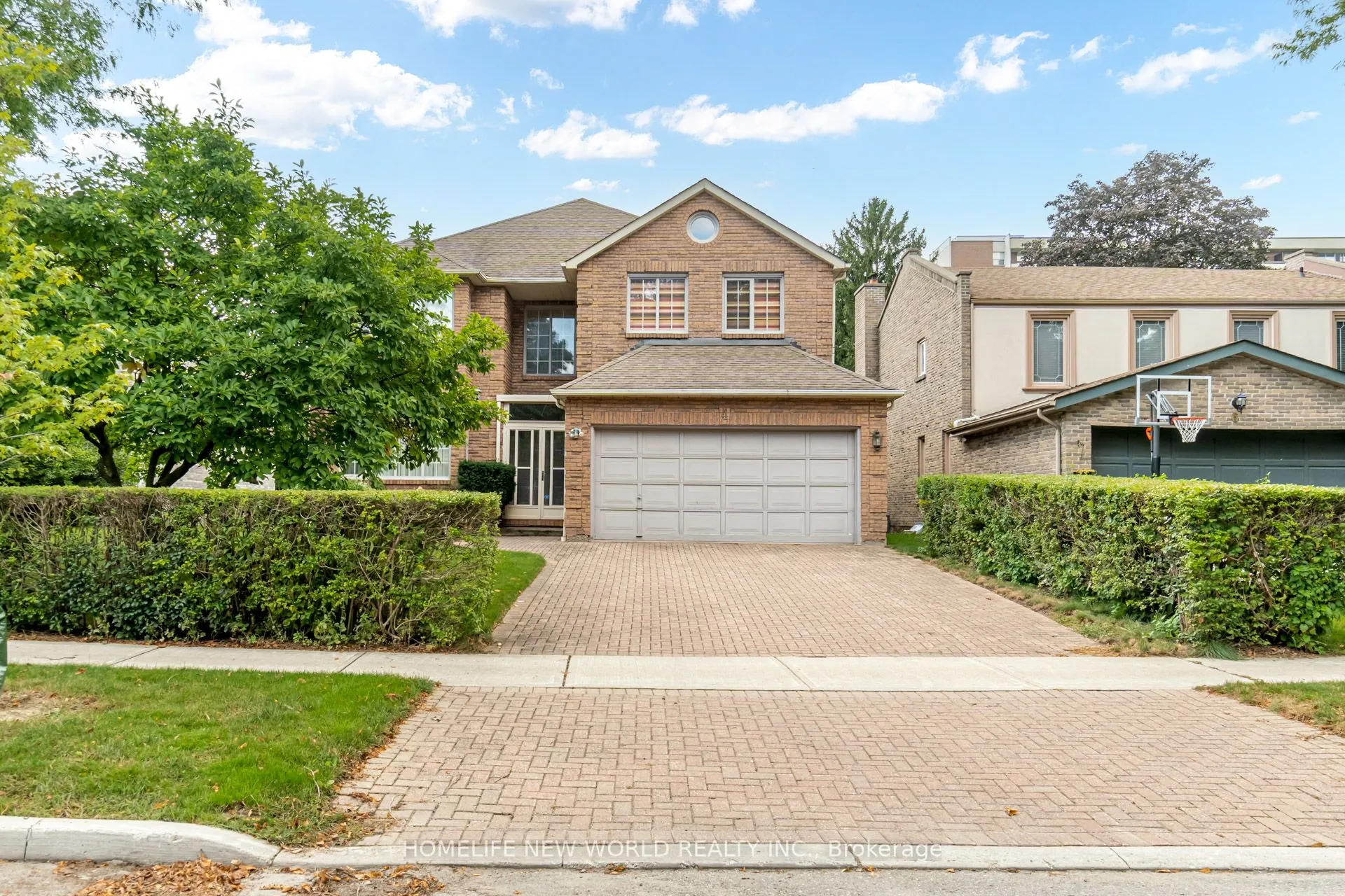 4 Tarbert Road, Toronto, ON M2M 2Y2