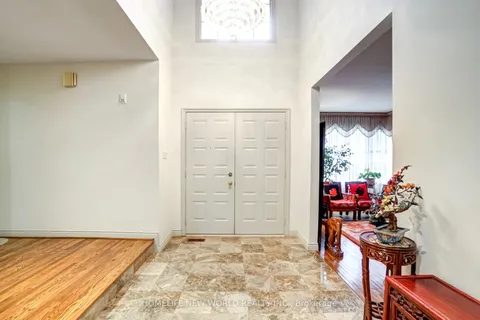 4 Tarbert Road, Toronto, ON M2M 2Y2
