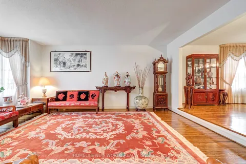 4 Tarbert Road, Toronto, ON M2M 2Y2
