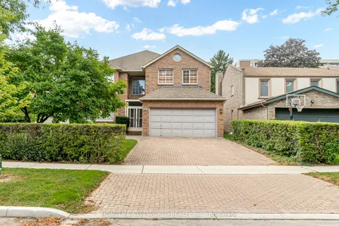 4 Tarbert Road, Toronto, ON M2M 2Y2