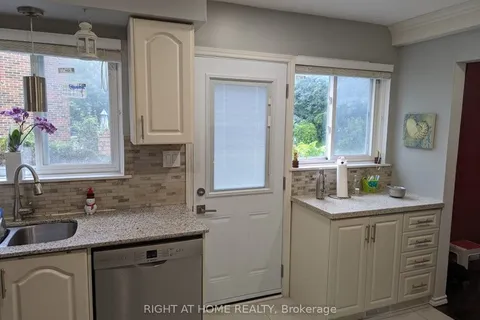 148 Sexton Crescent, Toronto, ON M2H 2L6