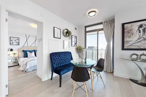 11 Wellesley Street, Toronto, ON M4Y 0G4