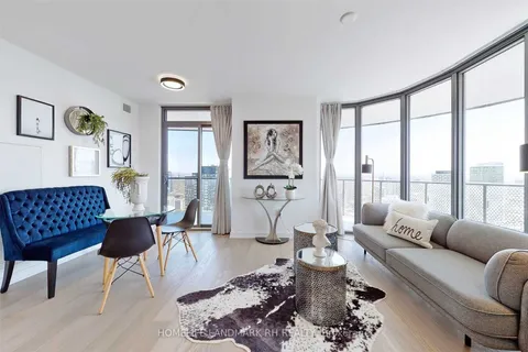 11 Wellesley Street, Toronto, ON M4Y 0G4