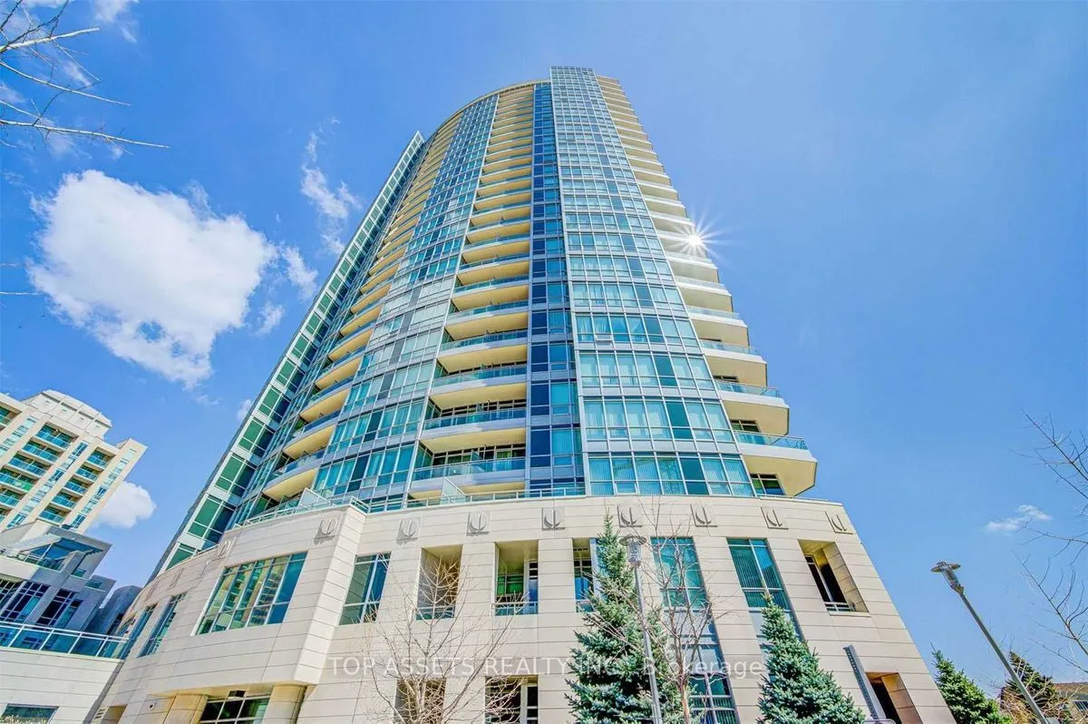 18 Holmes Avenue, Toronto, ON M2N 4L9