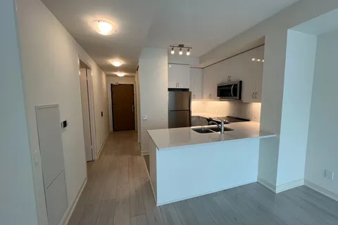 4955 Yonge Street, Toronto, ON M2N 0L8