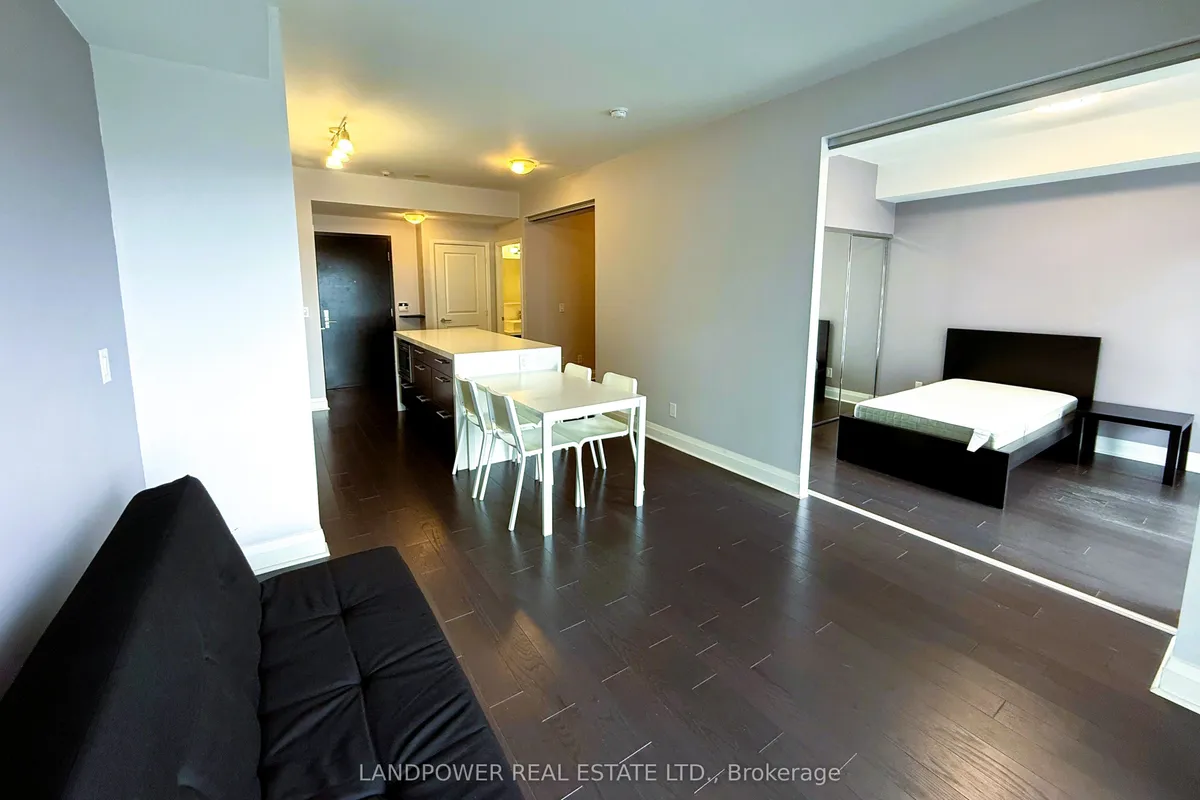 1080 Bay Street, ON M5S 0A5