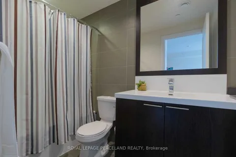 120 Harrison Garden Boulevard, Toronto, ON M2N 0H1
