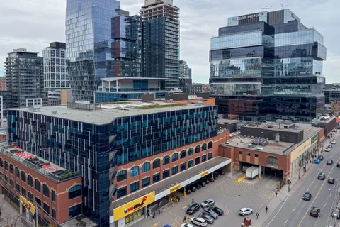 135 Lower Sherbourne Street, Toronto, ON M5A 1Y4