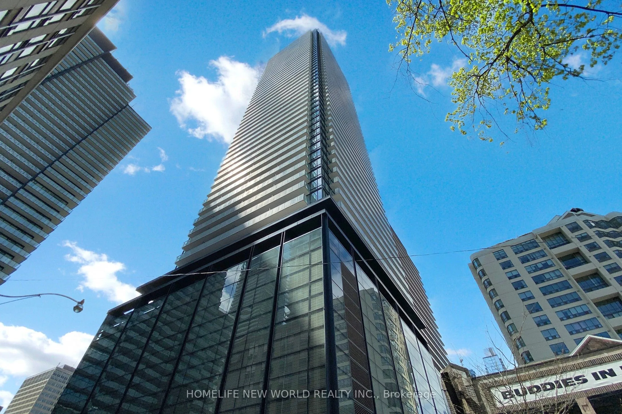 501 Yonge Street, ON M4Y 0G8