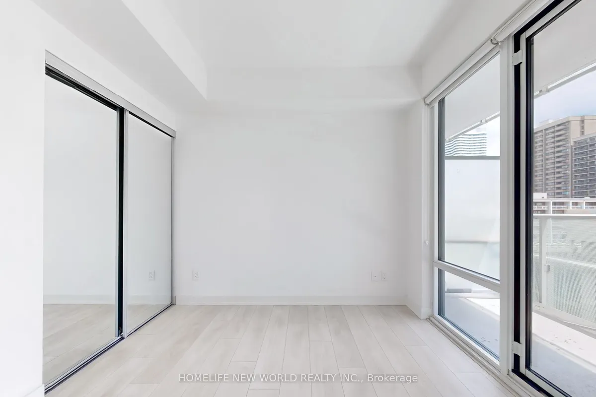 501 Yonge Street, ON M4Y 0G8