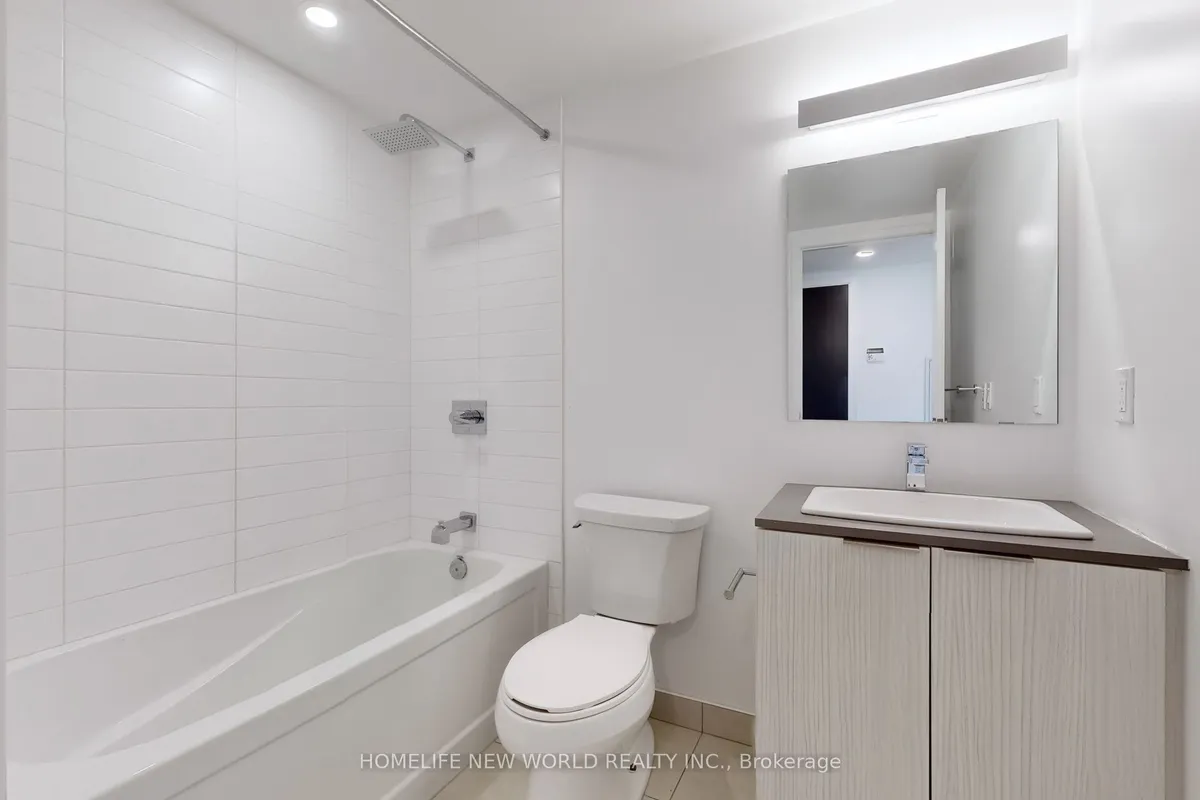 501 Yonge Street, ON M4Y 0G8