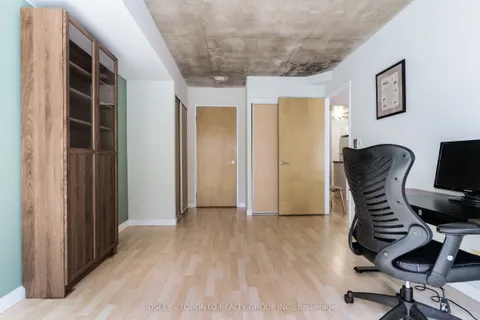 1005 King Street, Toronto, ON M6K 3M8