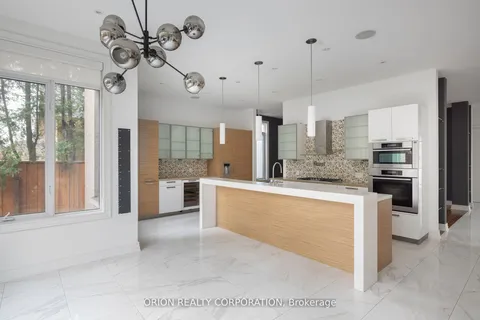 151 Yonge Boulevard, ON M5M 3H3
