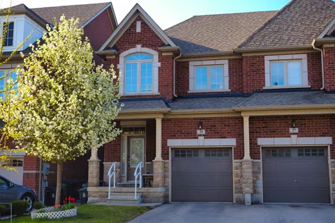 35 Goldthread Terrace, Toronto, ON M3H 0B9