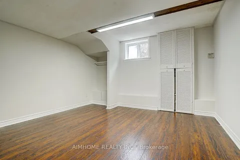 5 O'Shea Crescent, Toronto, ON M2J 2N4