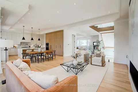 23 Cresthaven Drive, Toronto, ON M2H 1L9