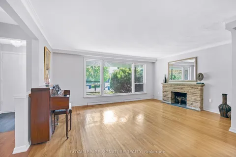 39 Viamede Crescent, ON M2K 2A7