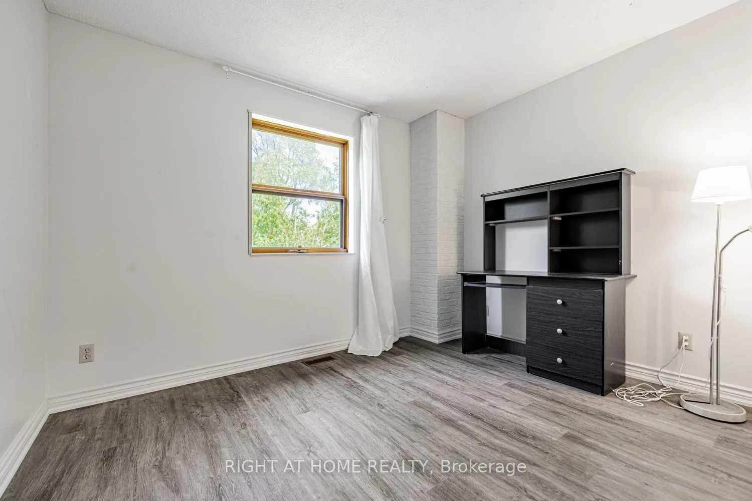 144 Wedgewood Drive, ON M2M 2H7