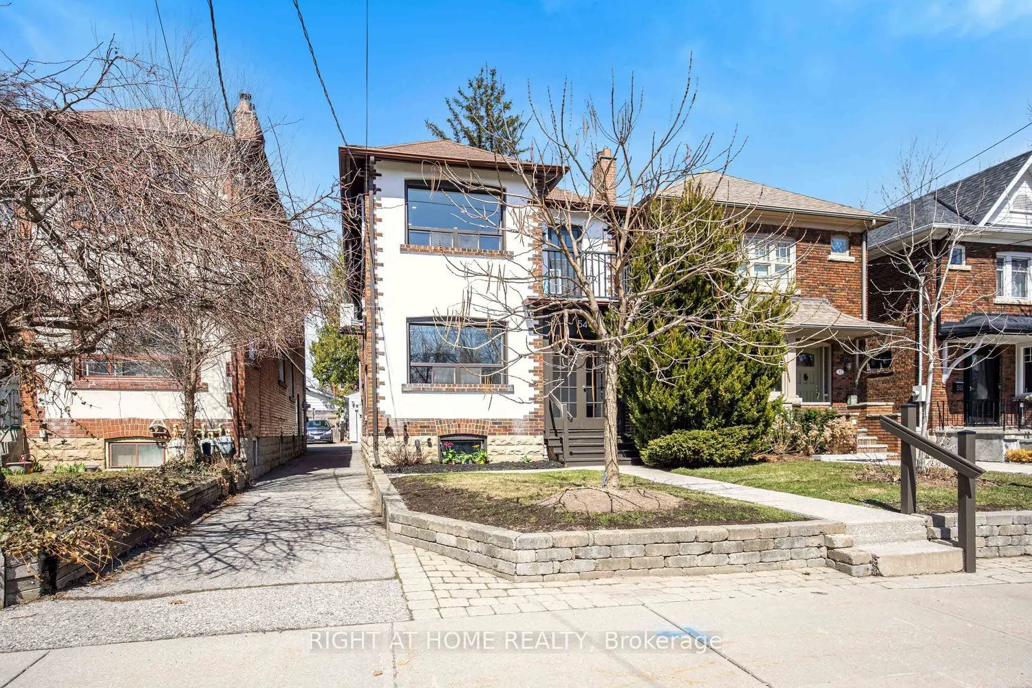 54 Mcnairn Avenue, ON M5M 2H5