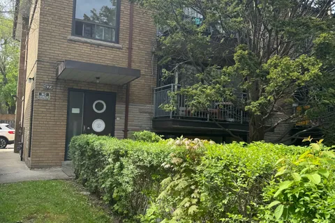 427 Lawrence Avenue, ON M5M 1C3