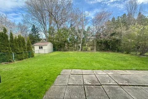 344 Pleasant Avenue, ON M2R 2R4