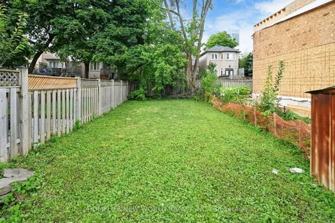 14 Franklin Avenue, ON M2N 1B6