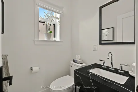 134 Tyrrel Avenue, ON M6G 2G5