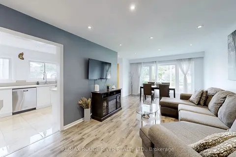 112 Billington Crescent, ON M3A 2G6
