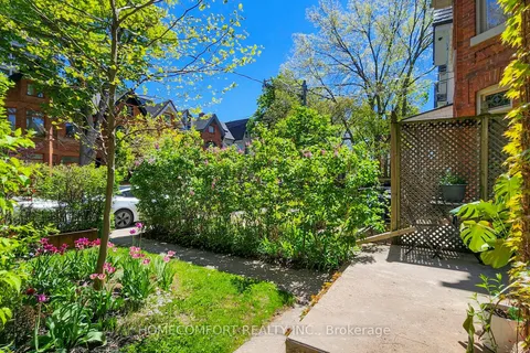 230 Robert Street, ON M5S 2K7