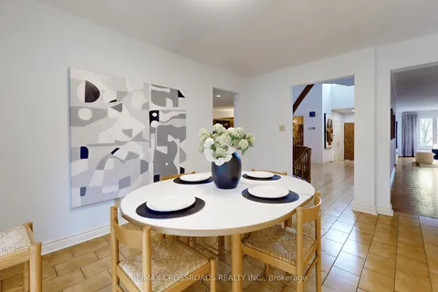 8 Orchid Court, ON M2L 2X8