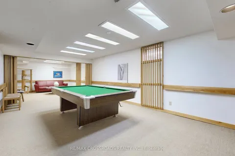 8 Orchid Court, ON M2L 2X8