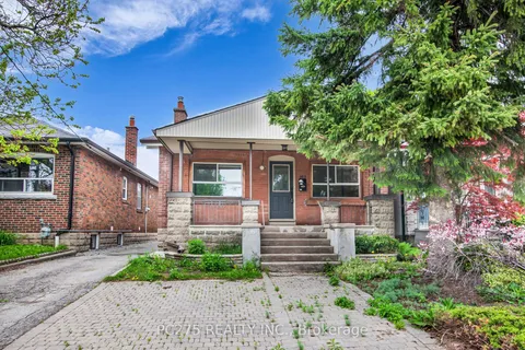 152 Gloucester Grove, ON M6C 2B1