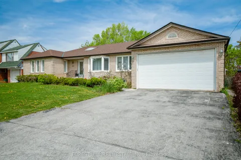 244 Waterloo Avenue, ON M3H 3Z4
