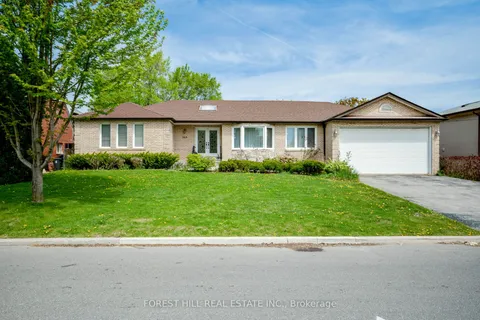 244 Waterloo Avenue, ON M3H 3Z4