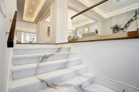 179 Burndale Avenue, ON M2N 1T1