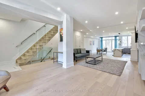 253 Albany Avenue, ON M5R 3C7