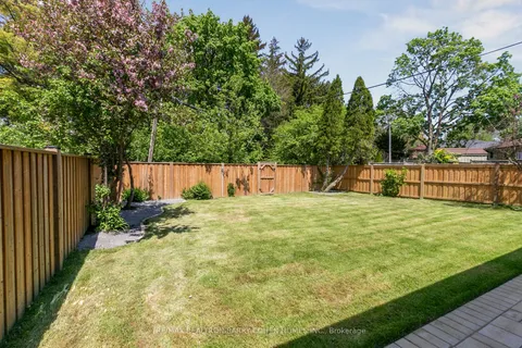 44 Broadlands Boulevard, ON M3A 1J3