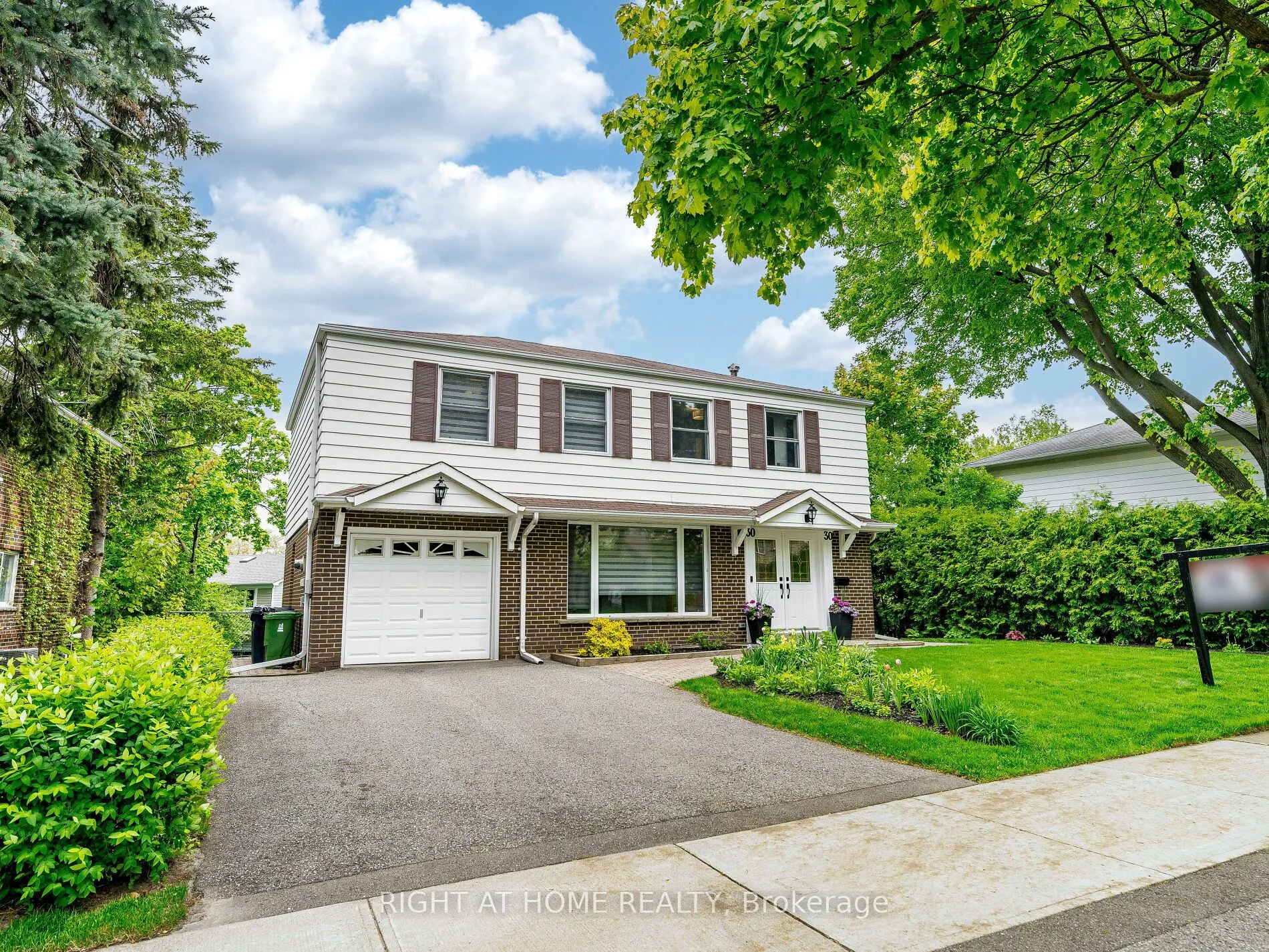 30 Parfield Drive, Toronto, ON M2J 1B9