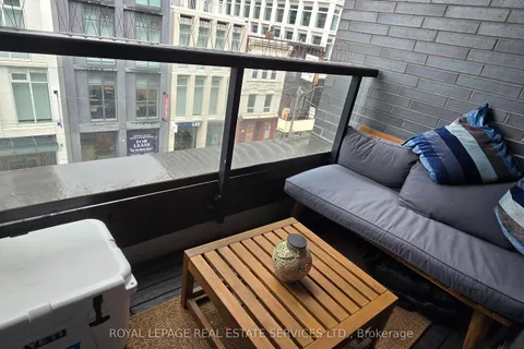 783 Bathurst Street, ON M5S 0A8
