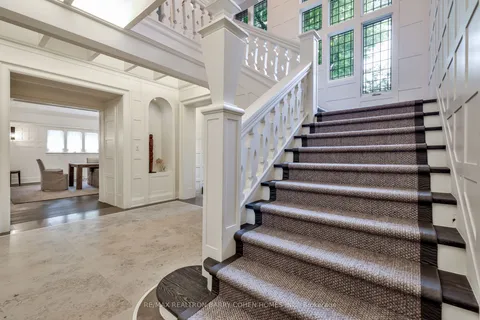 30 Whitney Avenue, ON M4W 2A8