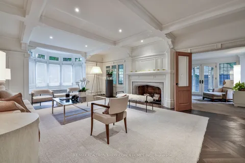 30 Whitney Avenue, ON M4W 2A8