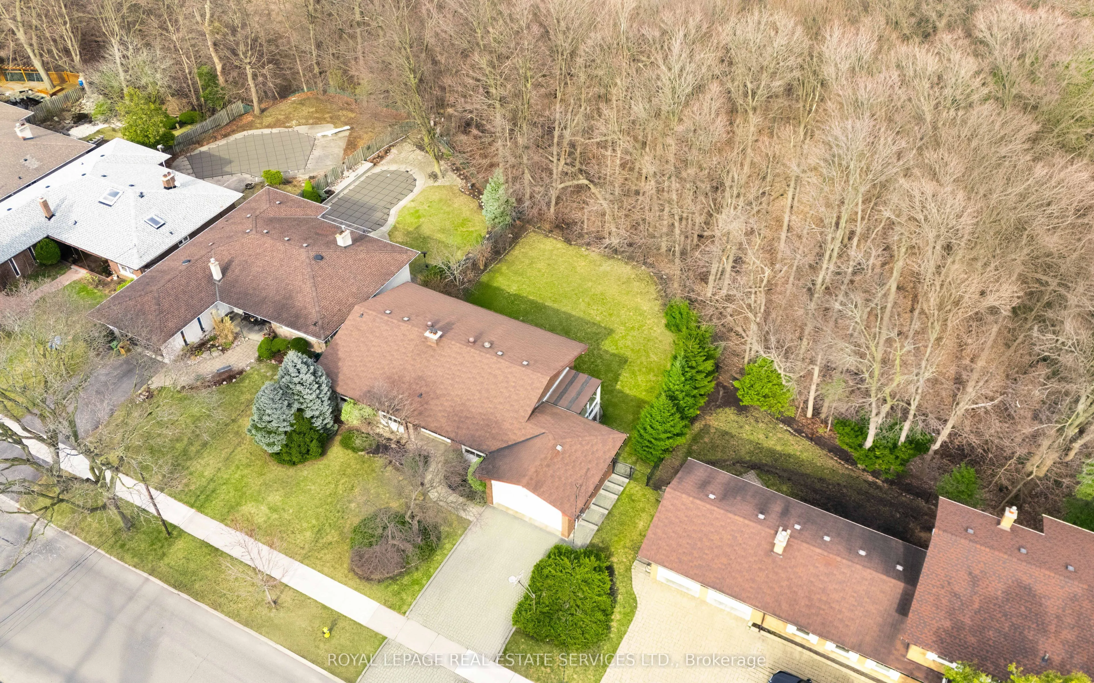83 Page Avenue, Toronto, ON M2K 2B8