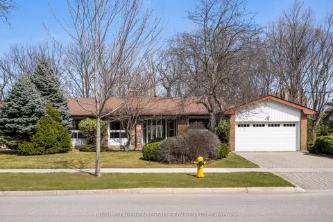 83 Page Avenue, Toronto, ON M2K 2B8