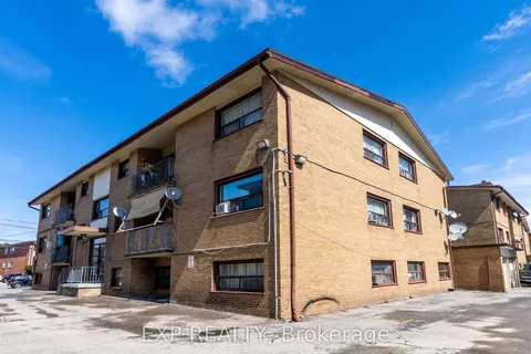 41 Wasdale Crescent, ON M6A 1W9