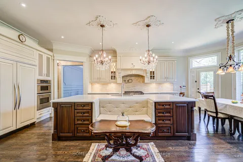 72 Gordon Road, ON M2P 1E4