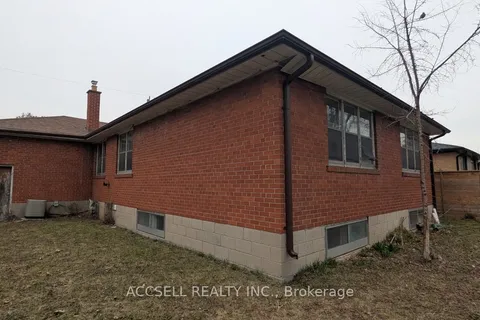 117 Palm Drive, ON M3H 2C2