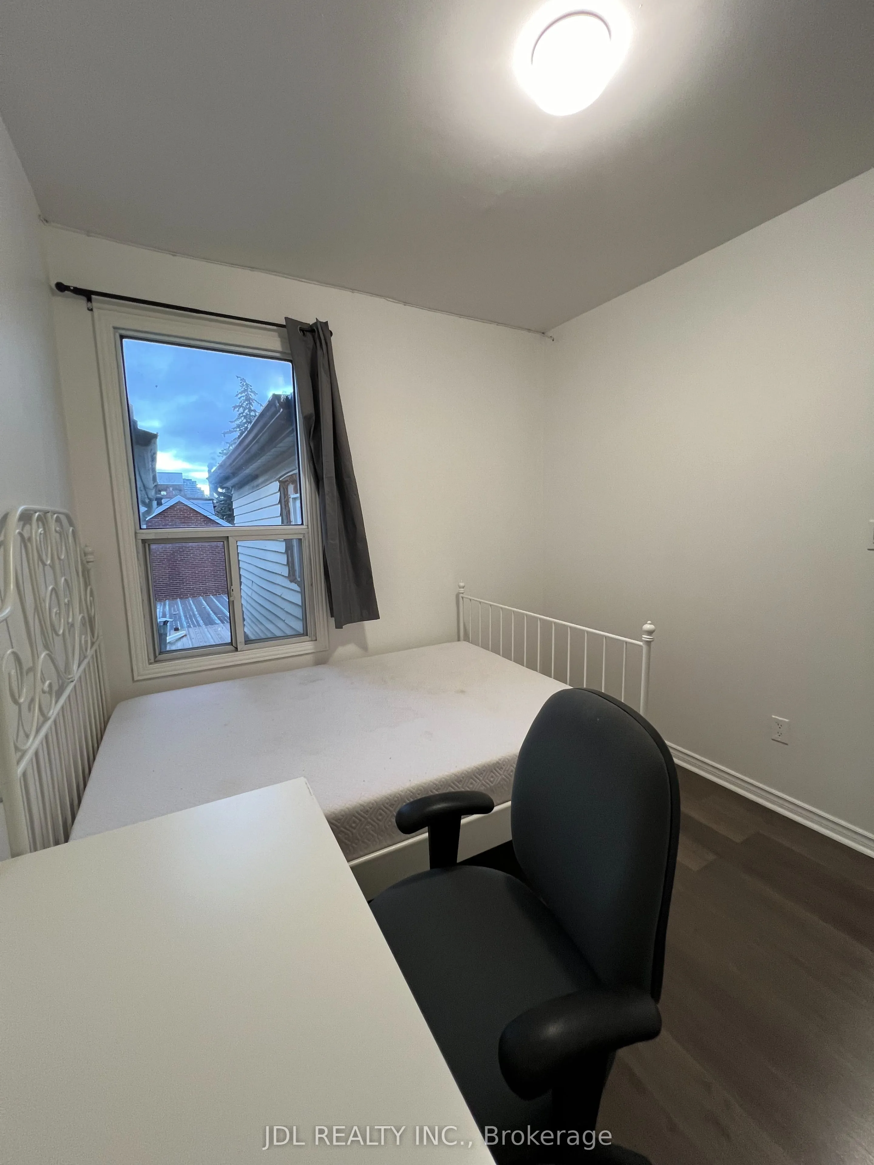 44 Sullivan Street, ON M5T 1C1
